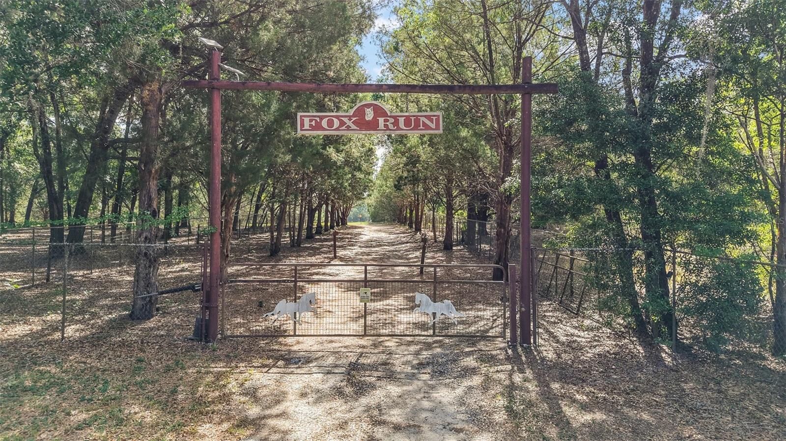 Property Photo:  27011 SE Highway 42  FL 32784 