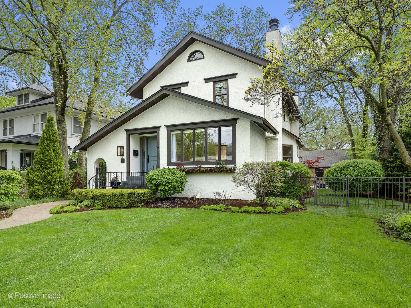 Property Photo: 19 N Vine Street IL 60521