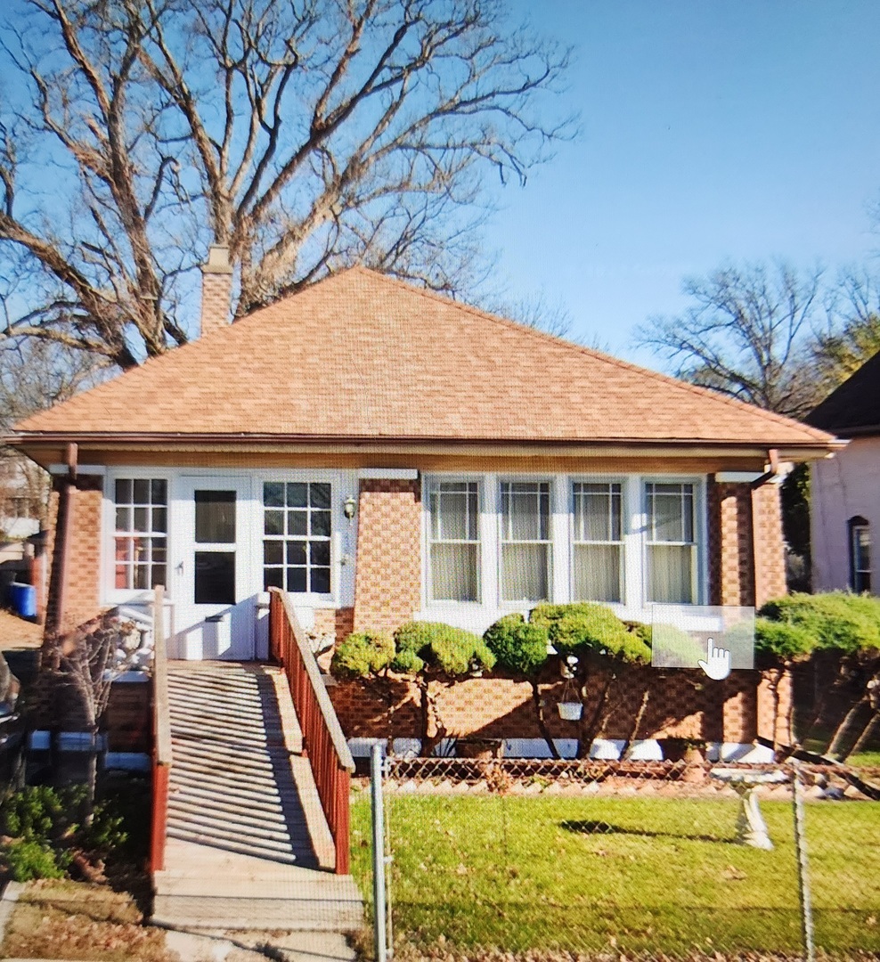 Property Photo: 420 N Hebbard Street IL 60432