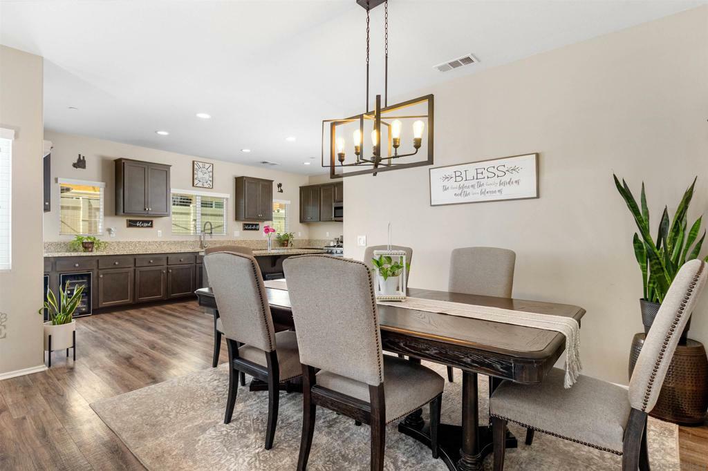Property Photo: 216 Oberlander Way CA 92028