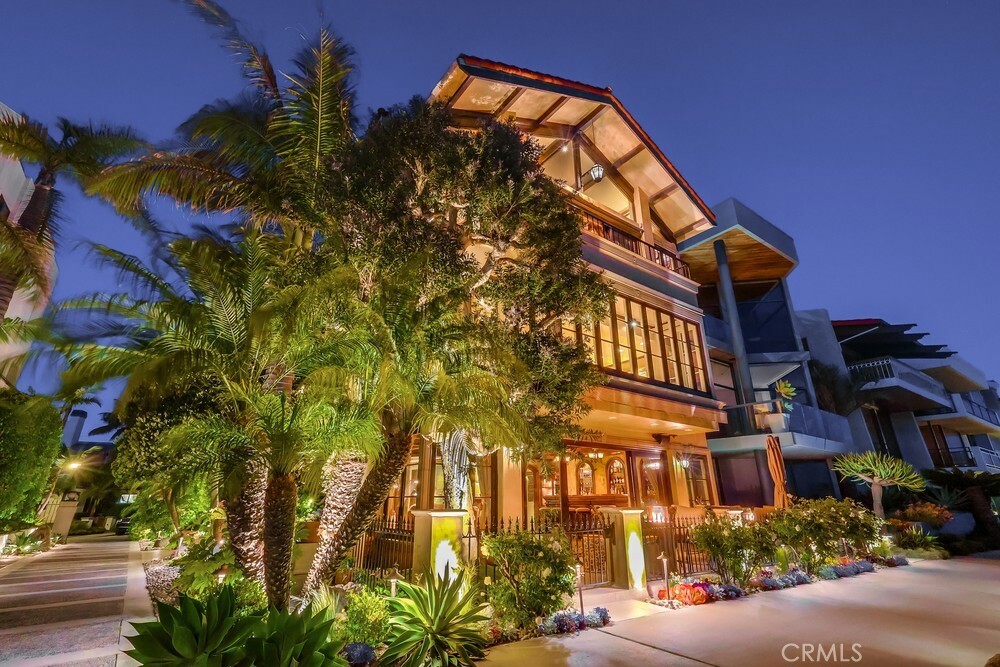 Property Photo: 6048 Lido Lane CA 90803