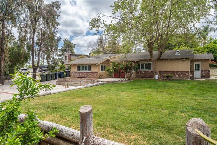 Property Photo:  31869 Florida Street  CA 93373 