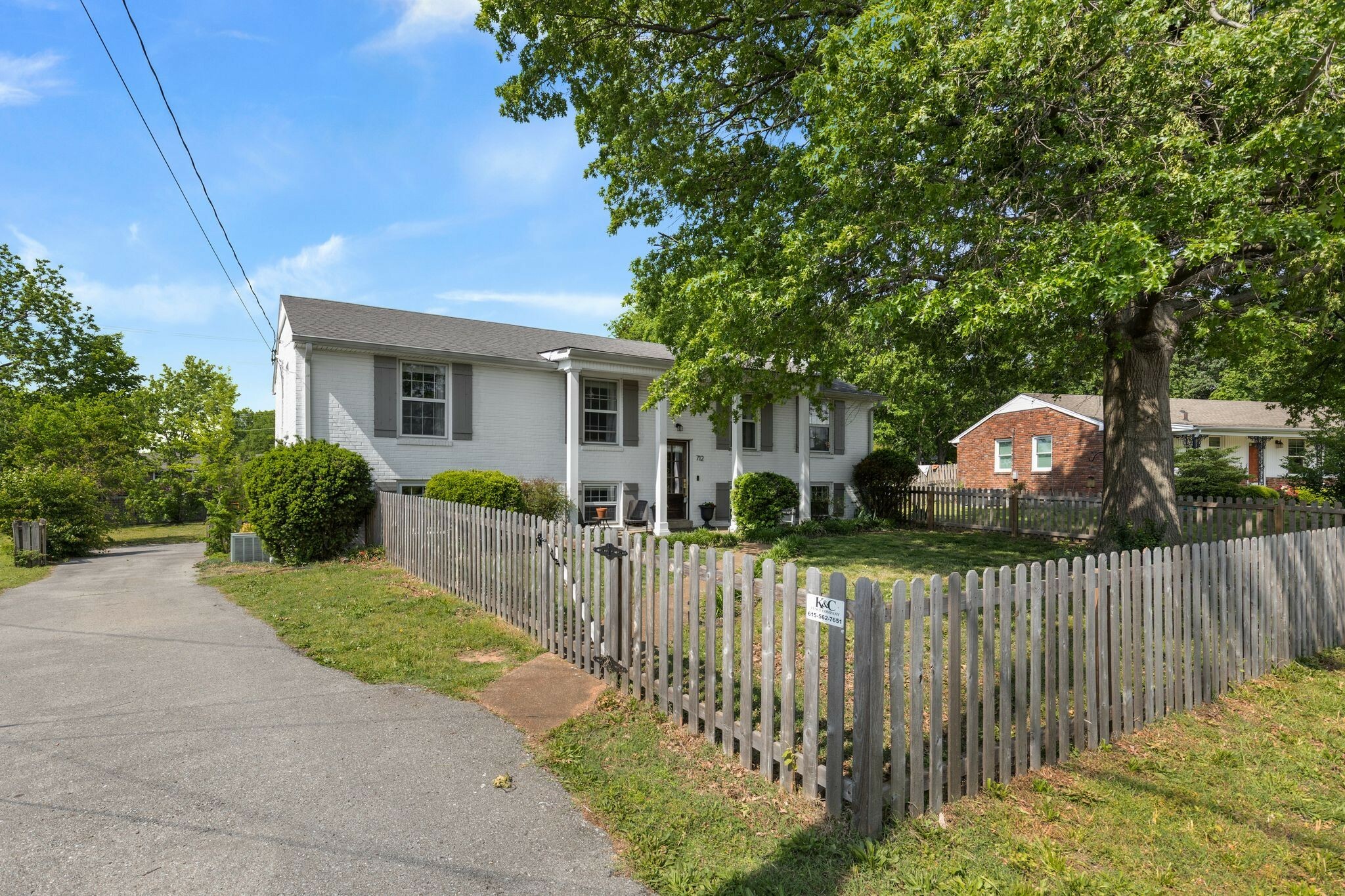 Property Photo: 712 Desmond Dr TN 37211