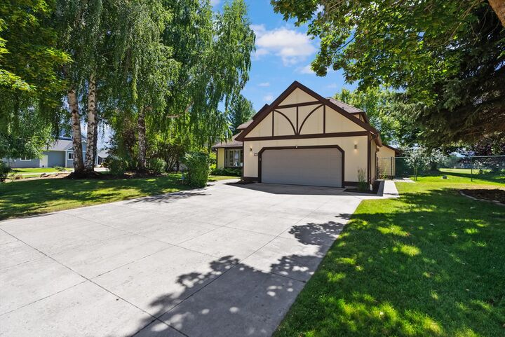 128 River View Drive  Kalispell MT 59901 photo