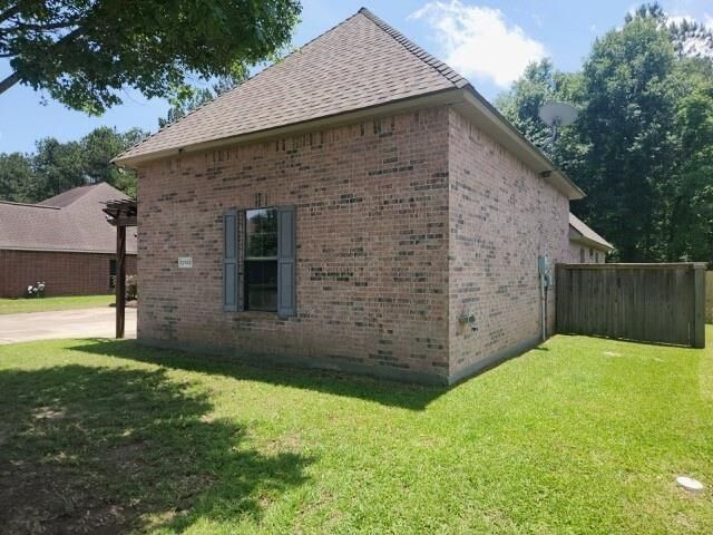 Property Photo: 12742 Diamond Lake Drive LA 70785