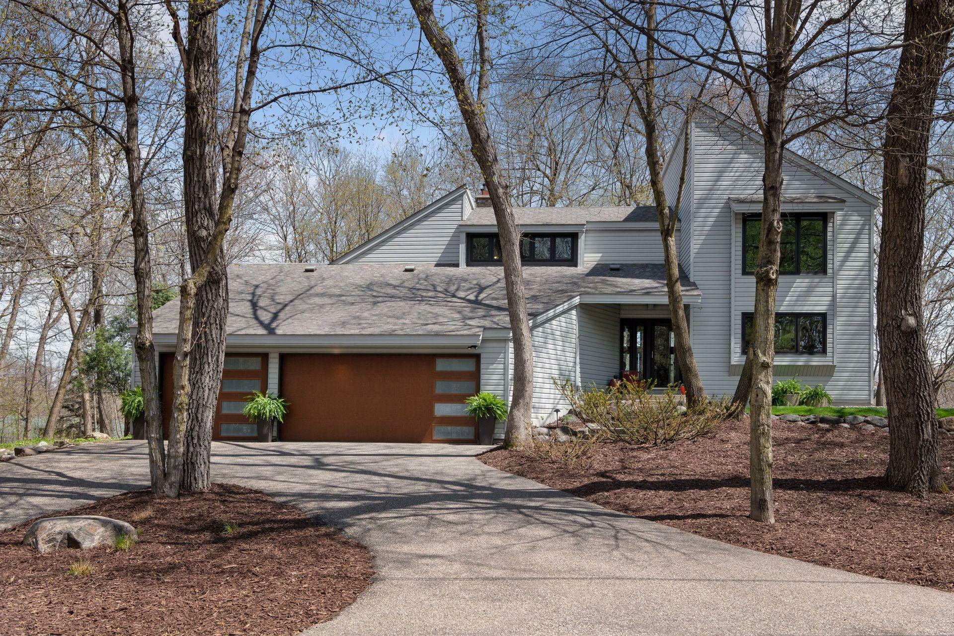 Property Photo: 4535 Eastwood Road MN 55345
