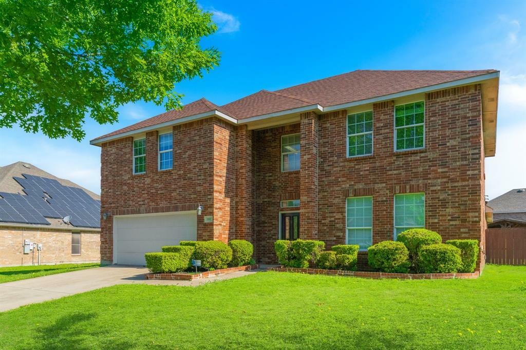 Property Photo: 1707 Stone Trail Drive TX 75104