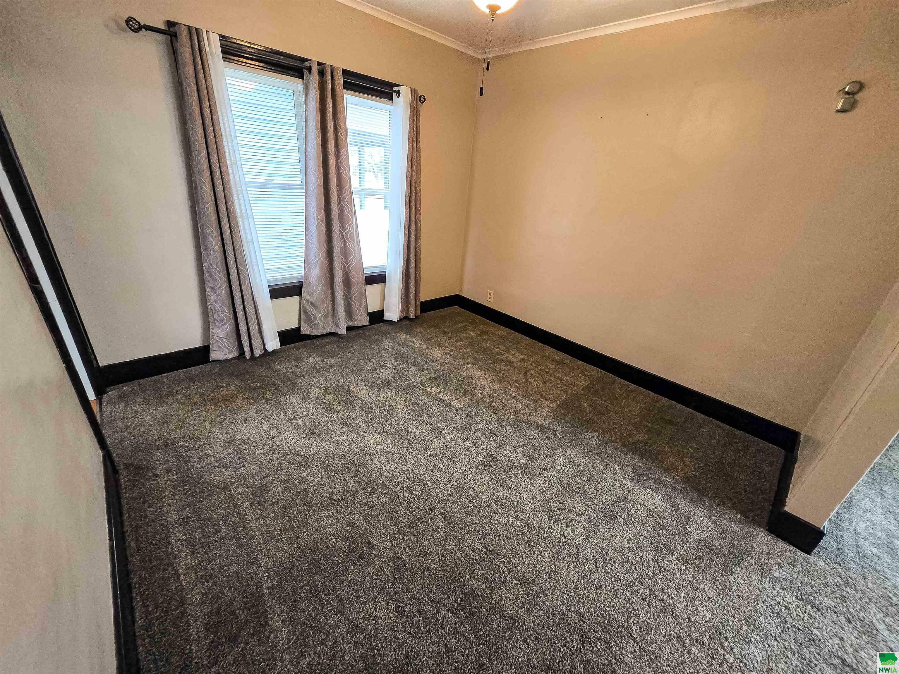 Property Photo: 2718 Rebecca St IA 51103