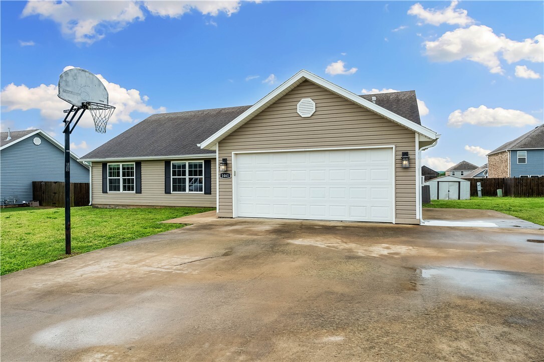 Property Photo:  1461 General Parson Drive  AR 72753 