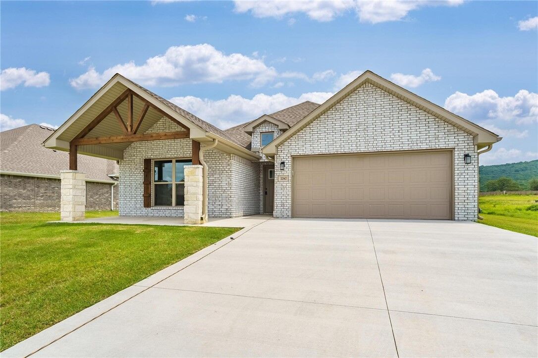 Property Photo:  2262 Overlook Way  AR 72730 