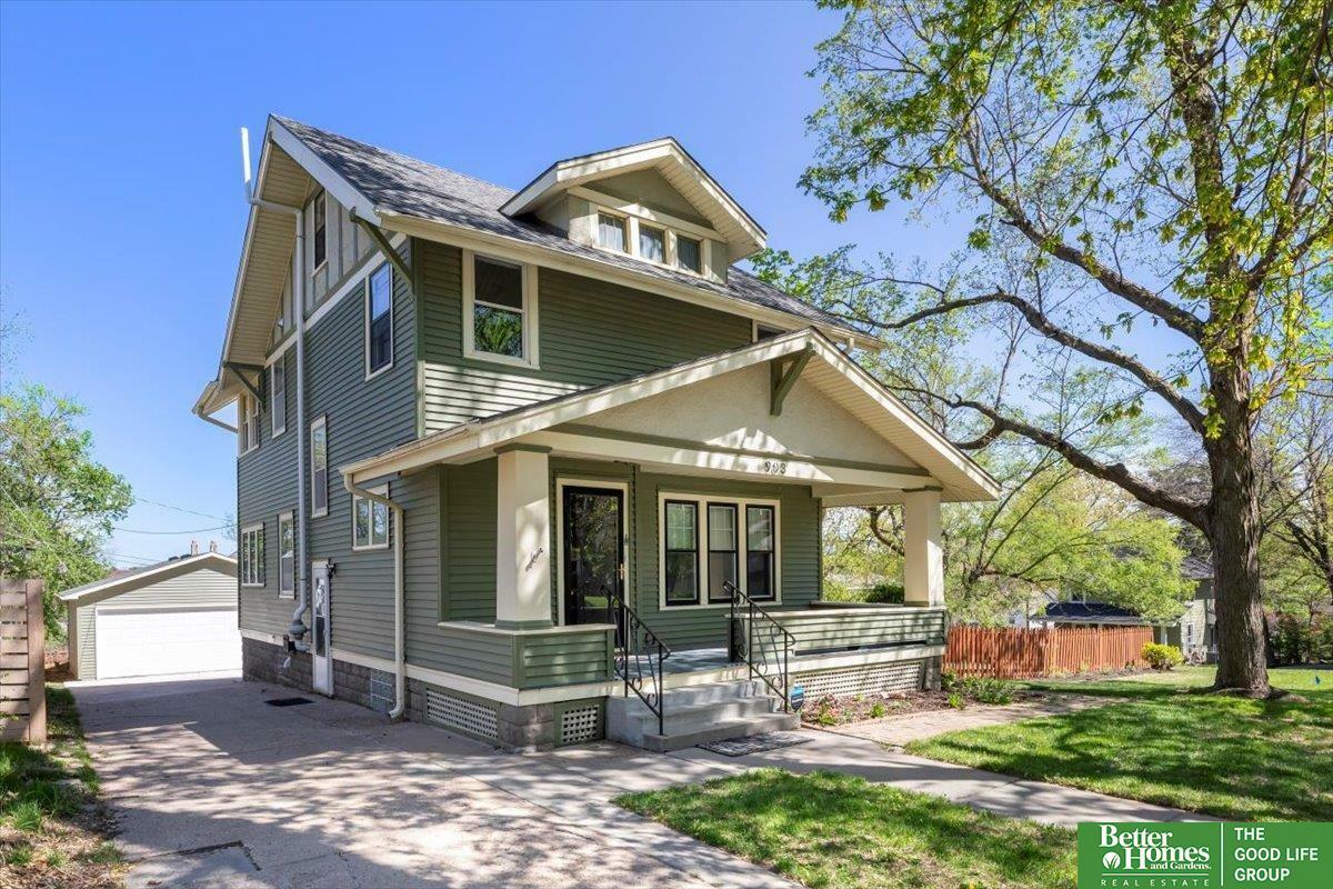 Property Photo: 903 N 49th Street NE 68132