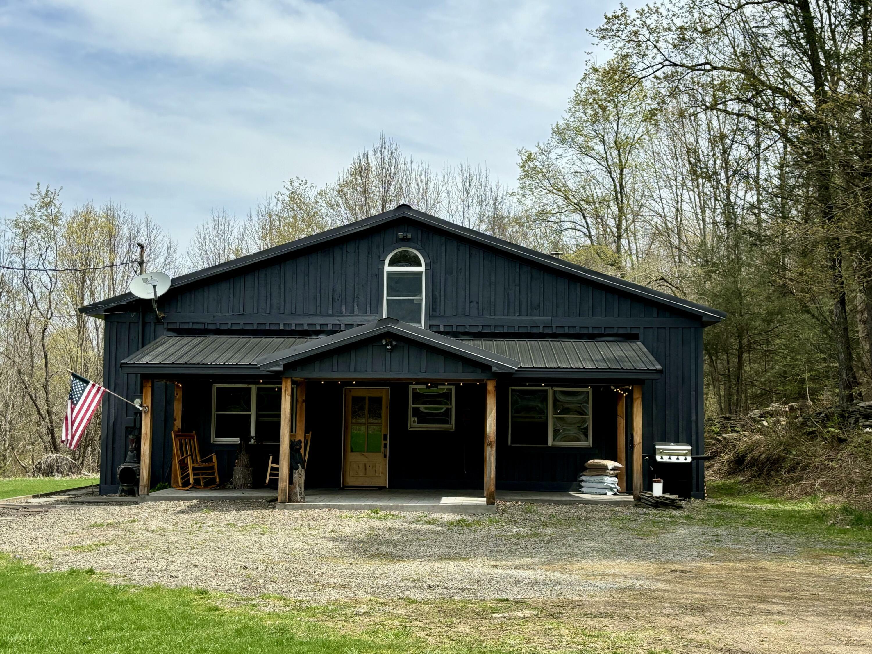 Property Photo: 2229 Old Newburg Turnpike PA 18470