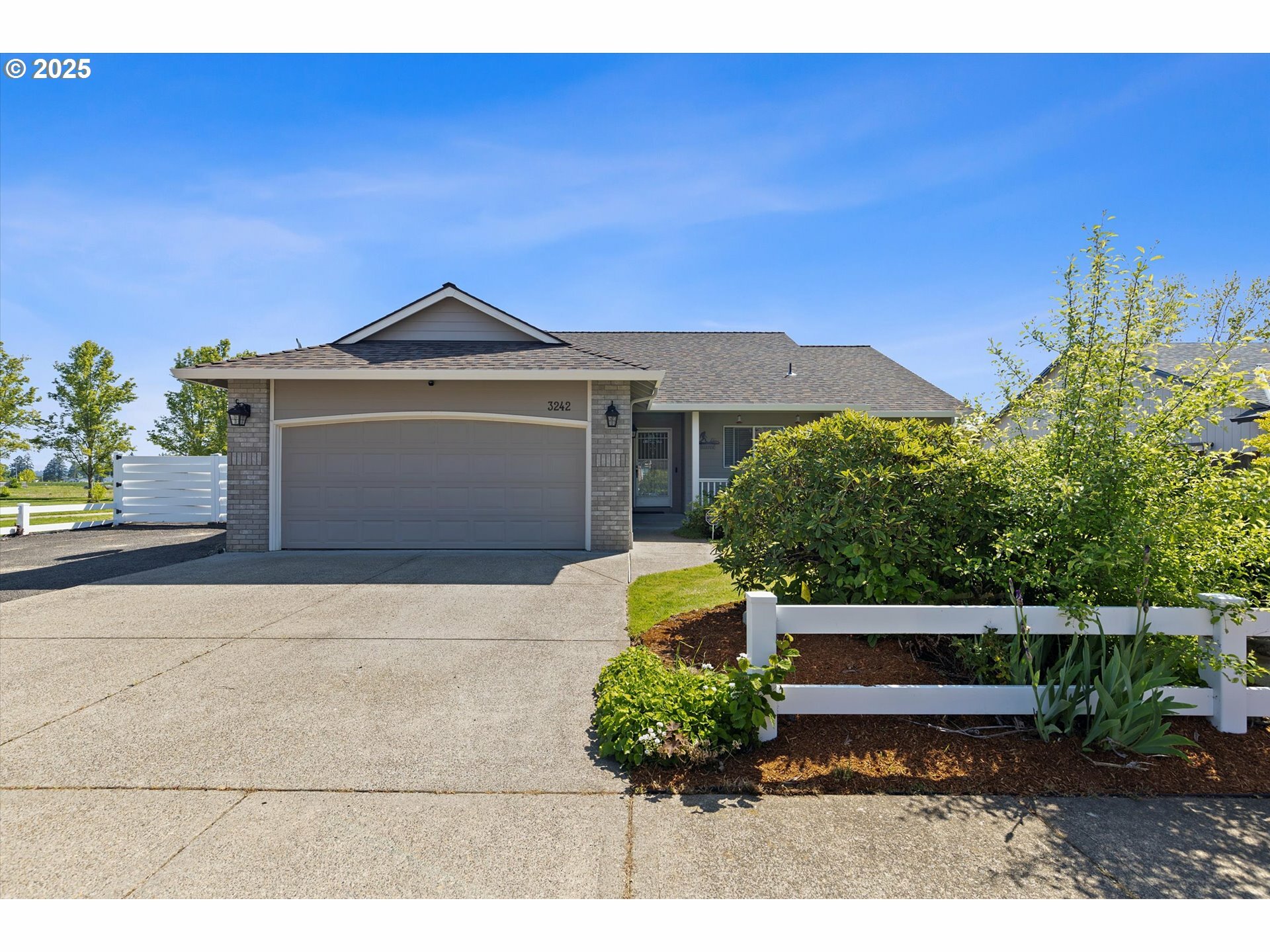Property Photo: 3242 NE Mohan Dr OR 97128