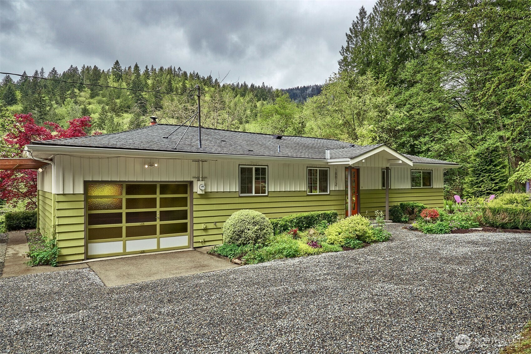 Property Photo: 18812 SE 109th Street WA 98027