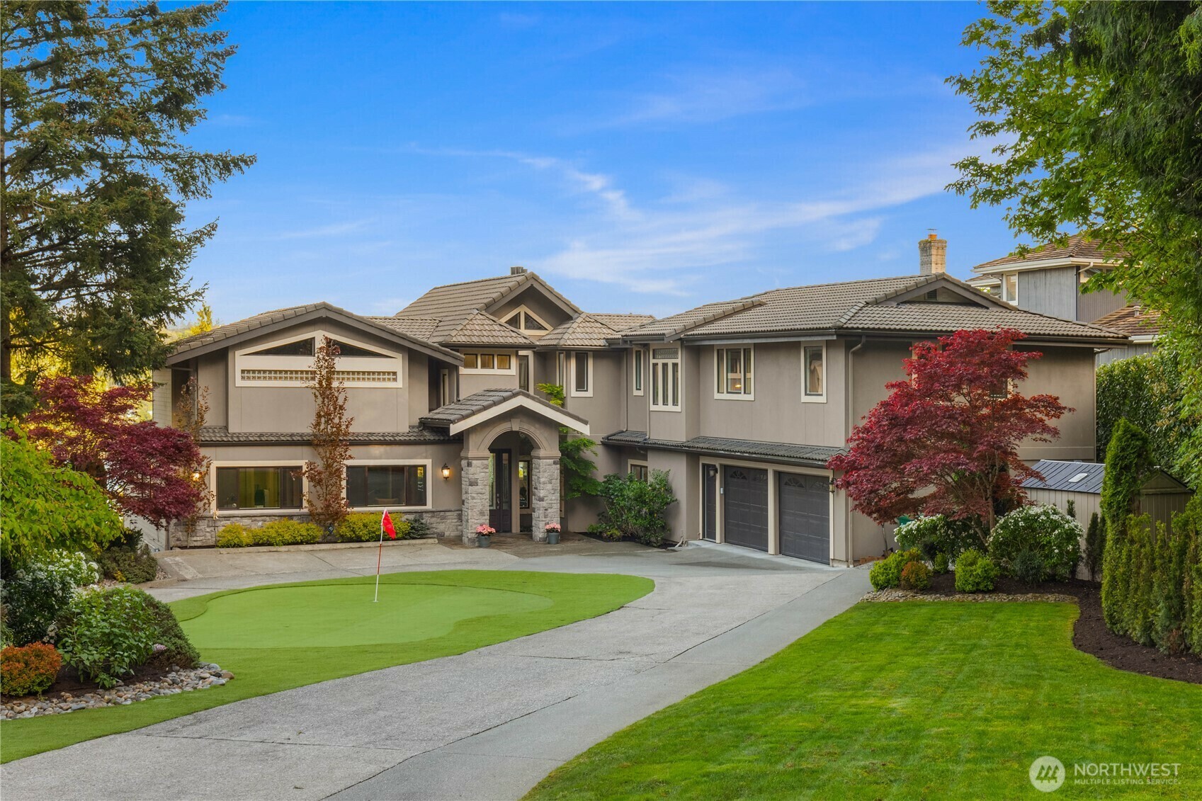 Property Photo: 7088 94th Avenue SE WA 98040
