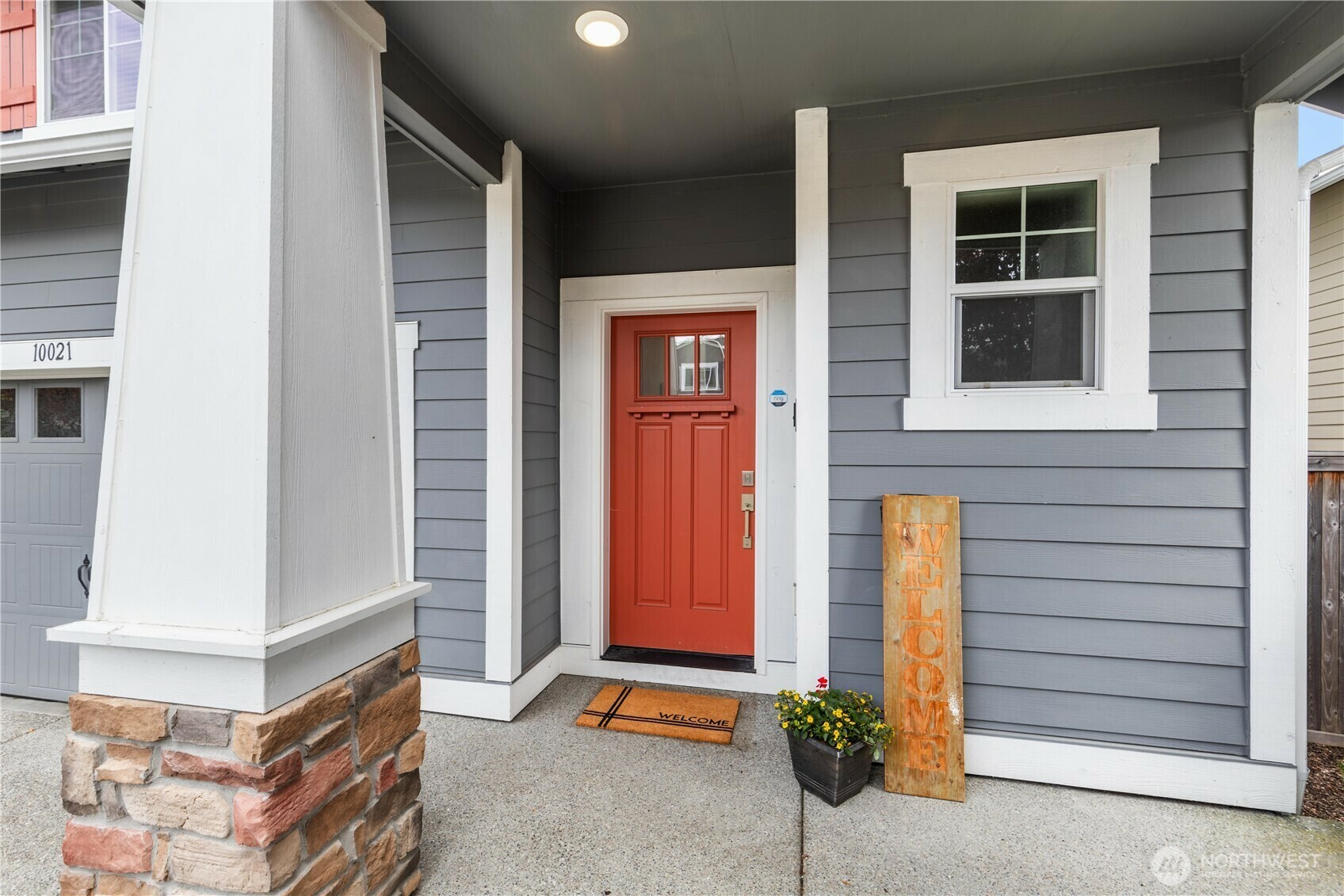 Property Photo: 10021 14th Place SE WA 98258