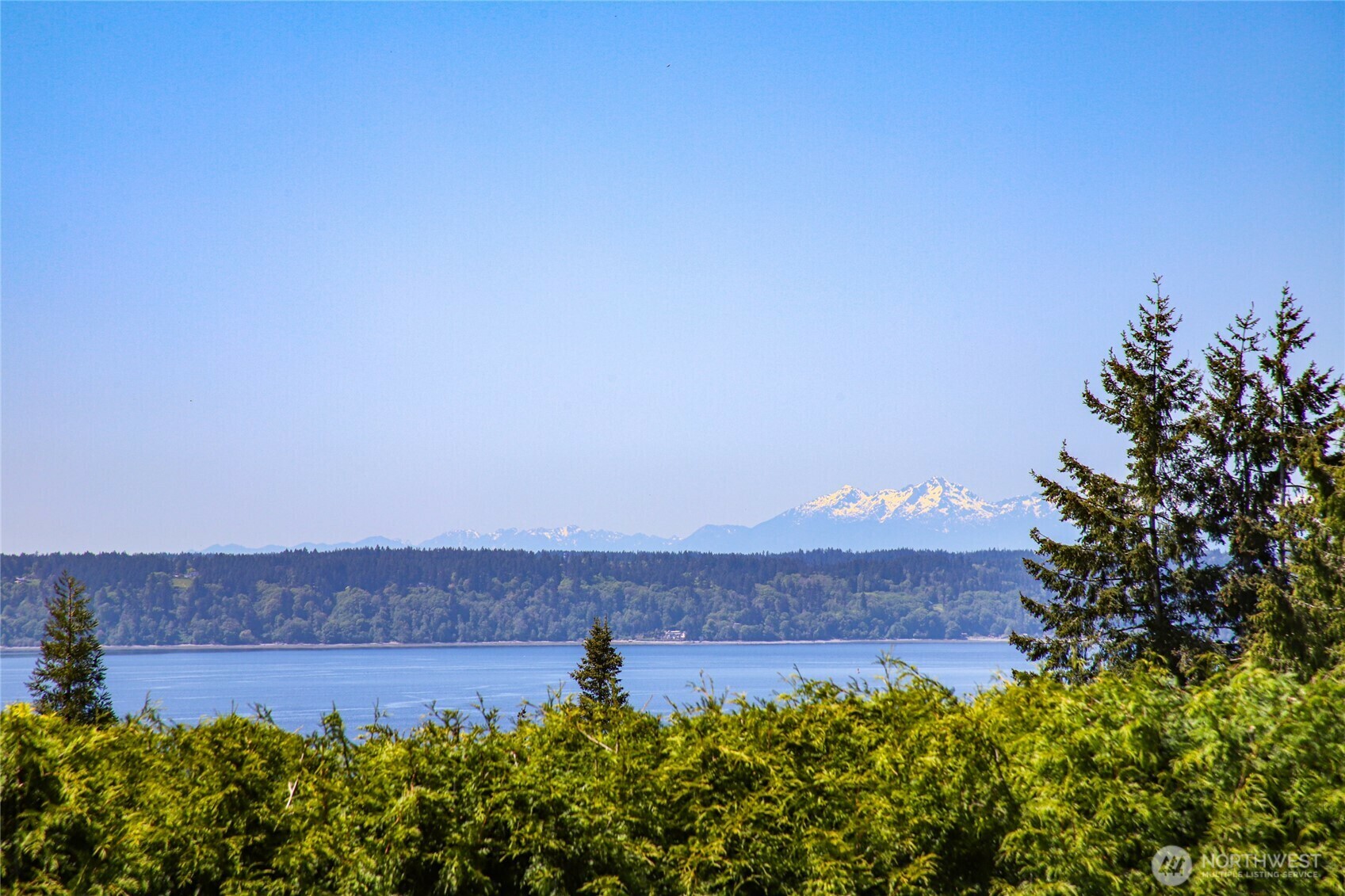 Property Photo: 17833 3rd Place SW WA 98166