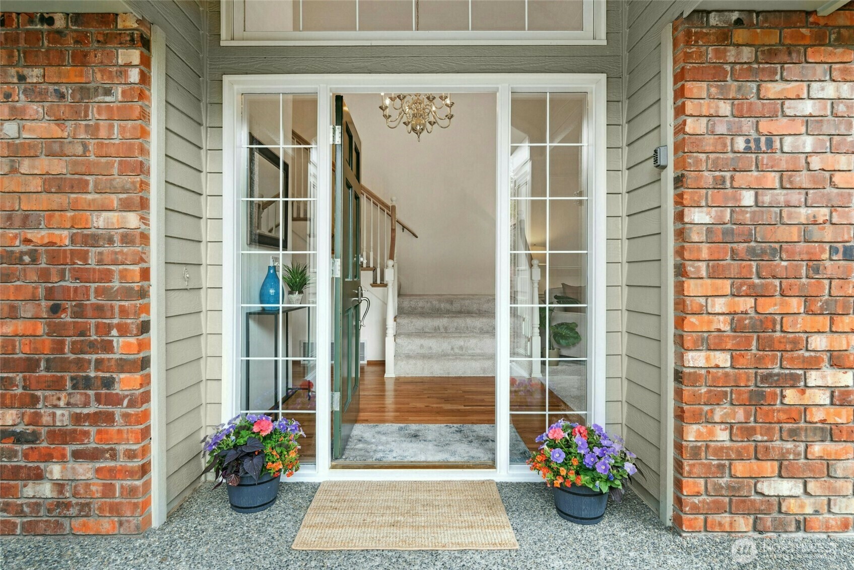 Property Photo: 26006 NE 27th Drive WA 98053
