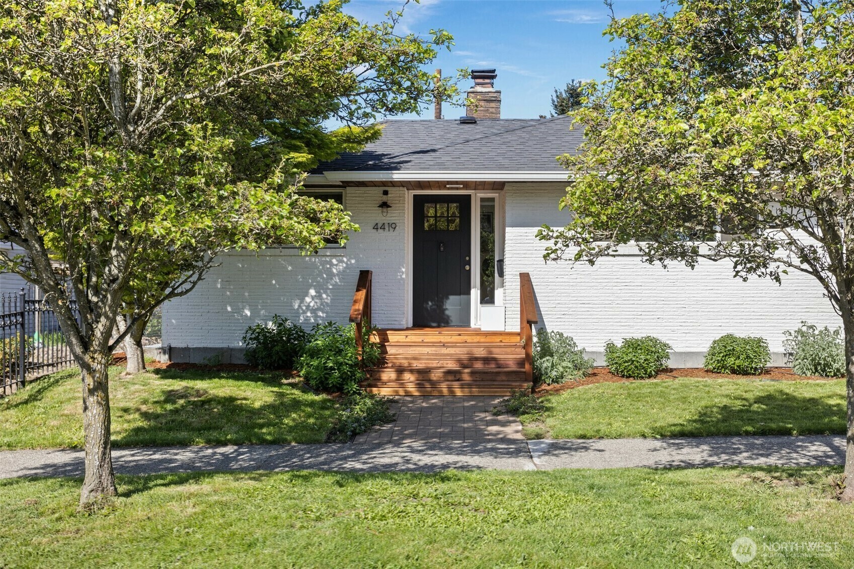 4419  11th Avenue S  Seattle WA 98108 photo