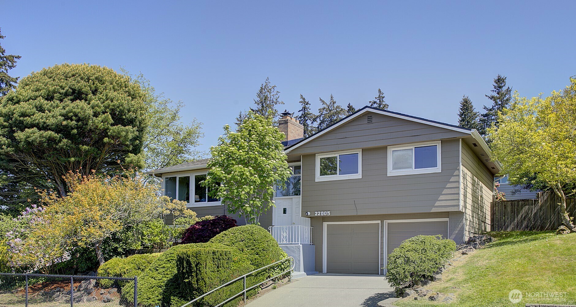 Property Photo: 22005 99th Place W WA 98020