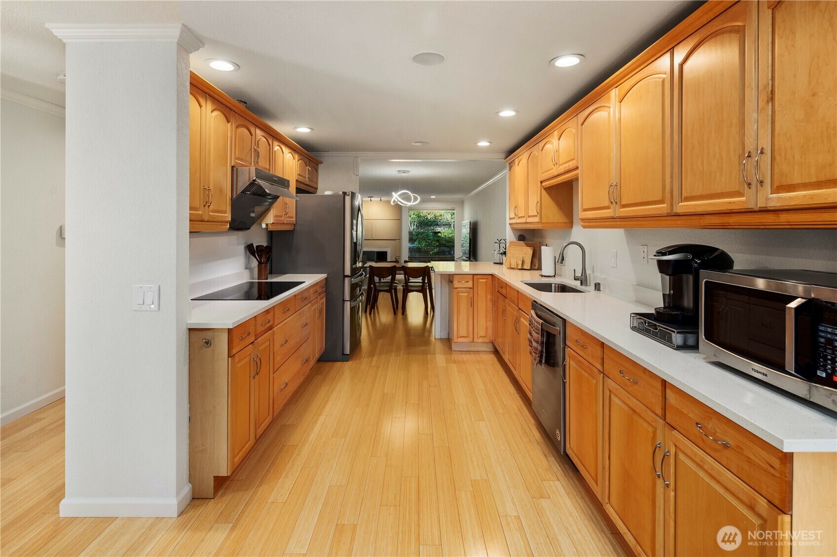 Property Photo: 2606 174th Avenue NE WA 98052