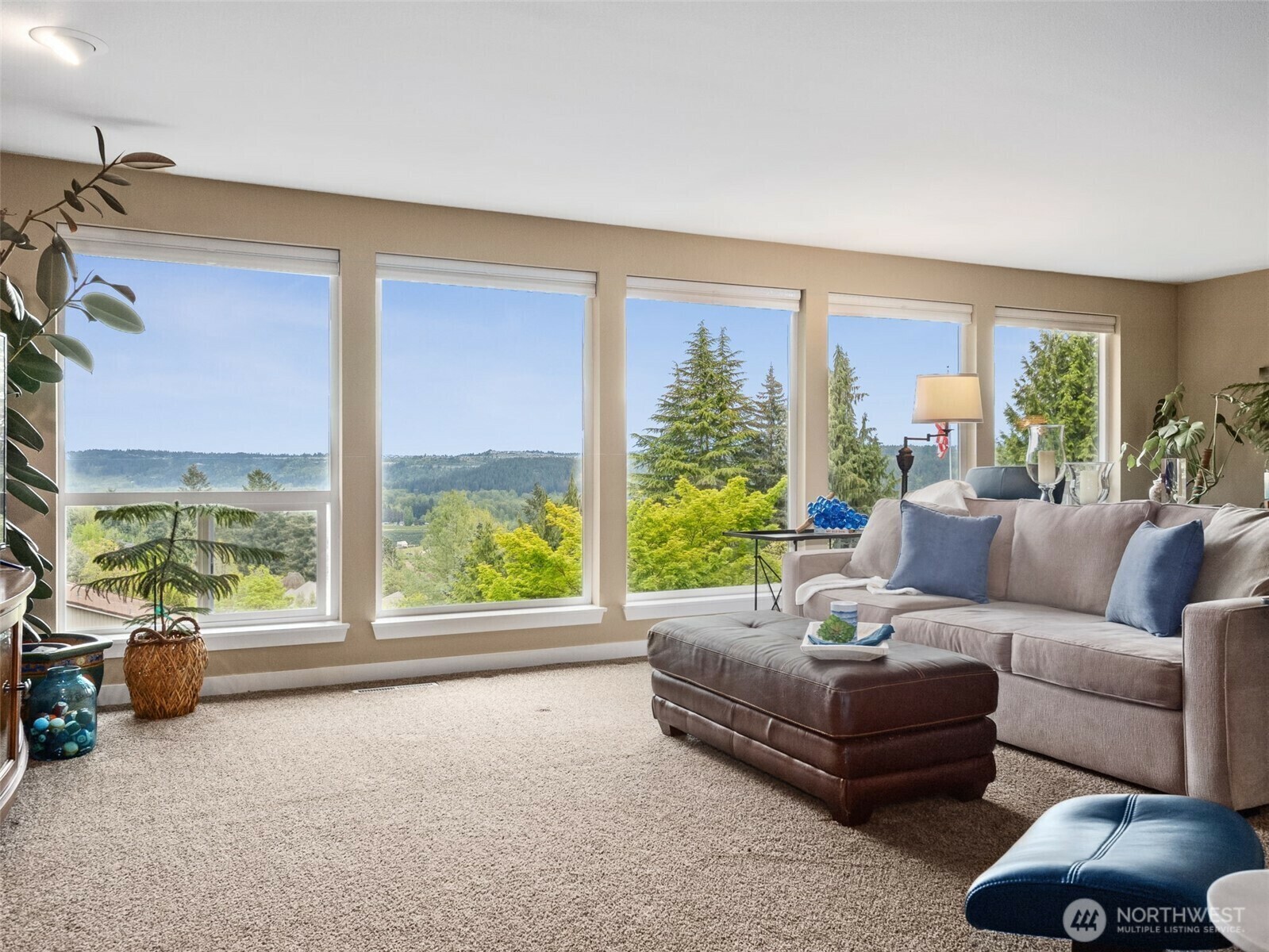Property Photo: 12430 136th Avenue E WA 98374