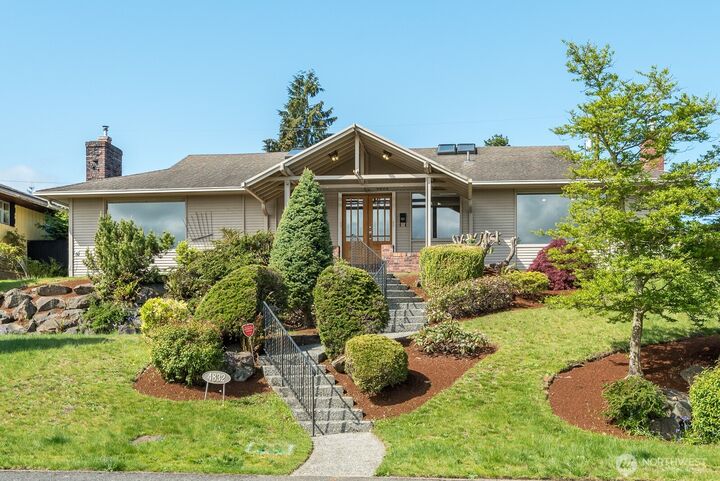 Property Photo:  4832  Delaware Avenue  WA 98203 