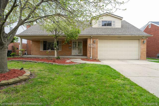 1451 Edmundton Drive  Grosse Pointe Woods MI 48236 photo