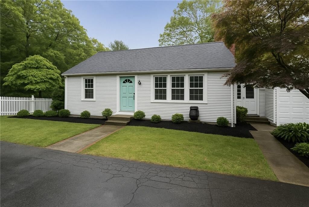 Property Photo:  39 Whipple Road  RI 02917 