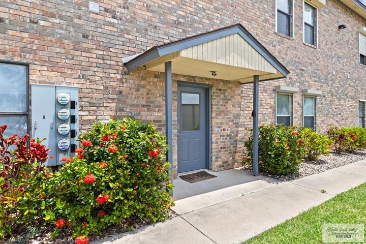 77 Santa Isabel Blvd. O8  Laguna Vista TX 78578 photo