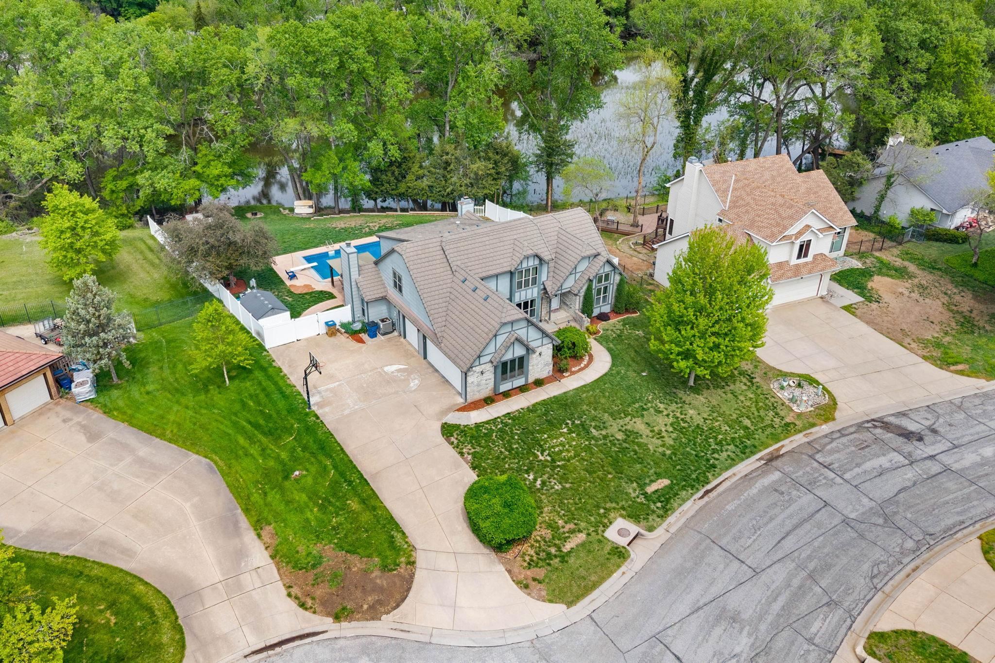 Property Photo: 13930 E Lakeview KS 67230