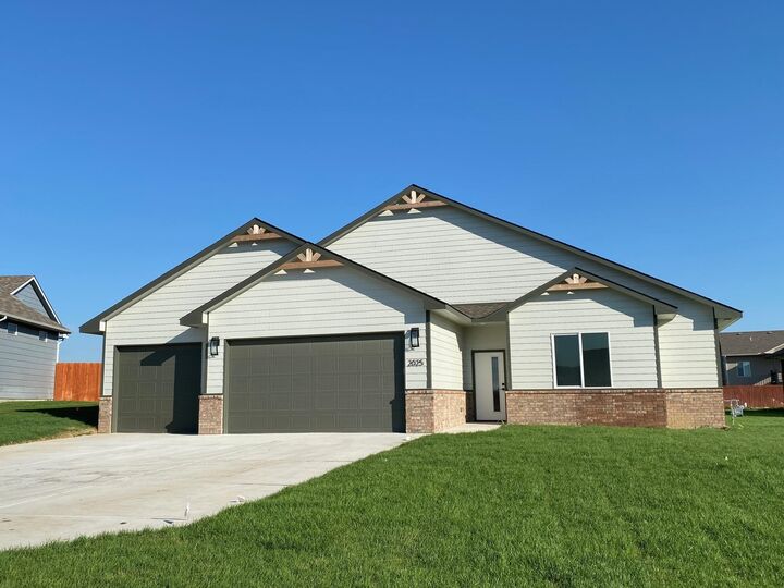 2025 S Michelle Ct  Wichita KS 67207 photo