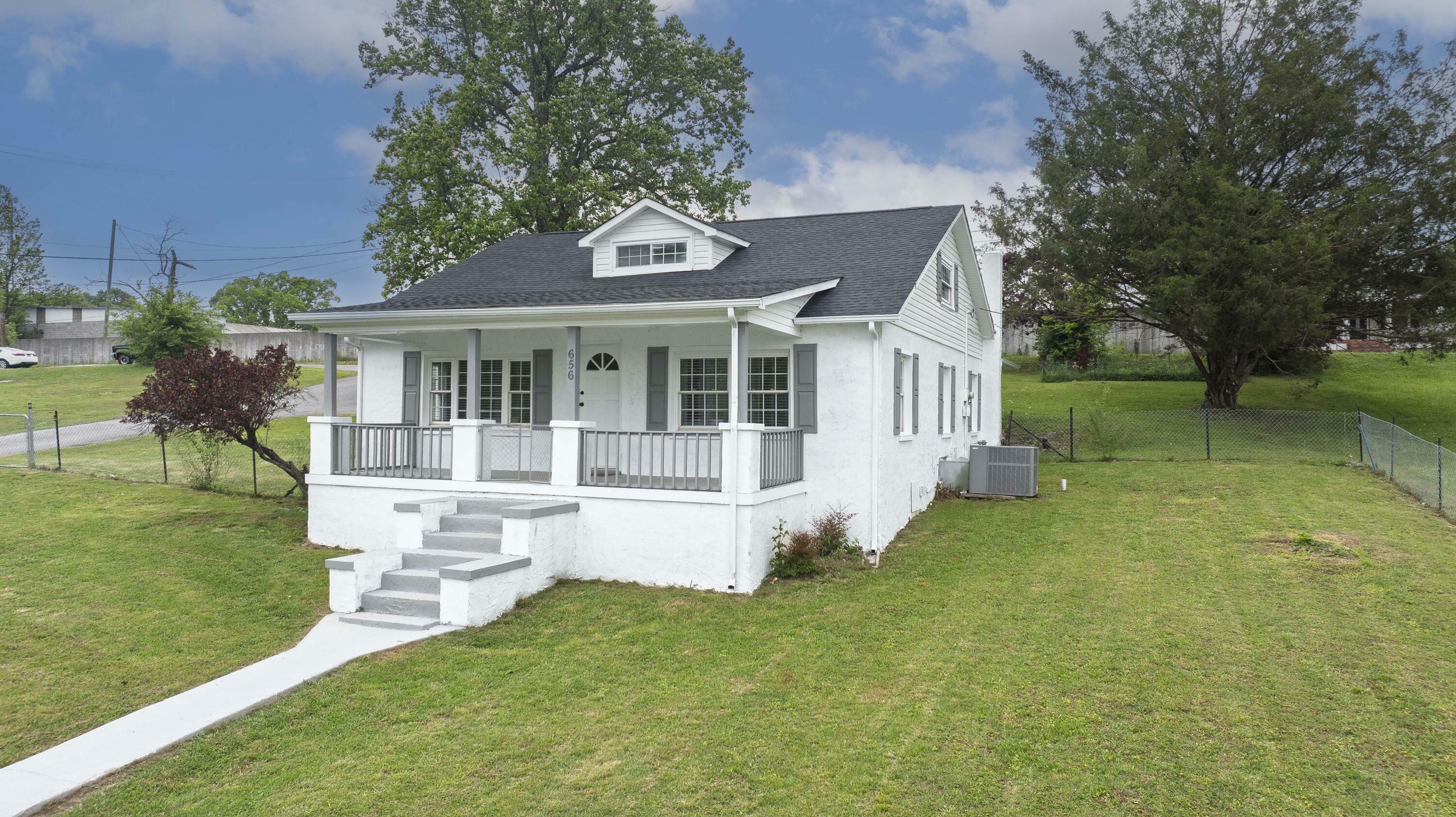 Property Photo:  656 2nd Avenue  TN 37321 