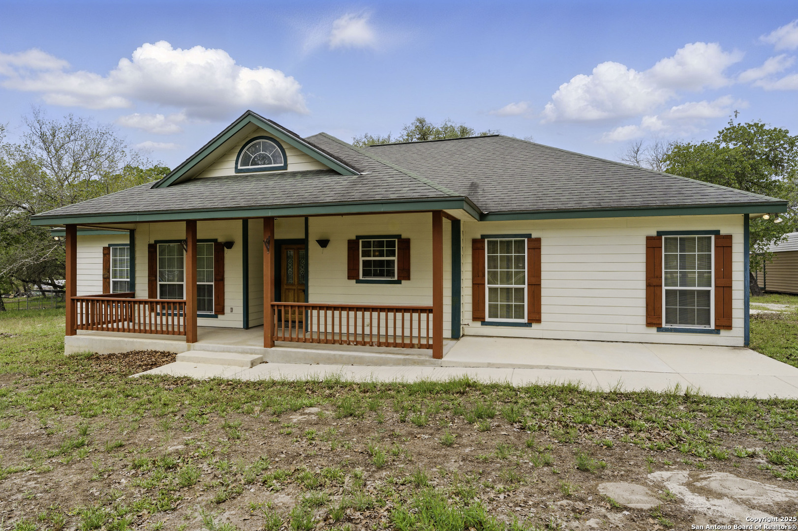 Property Photo: 163 Montesito TX 78114
