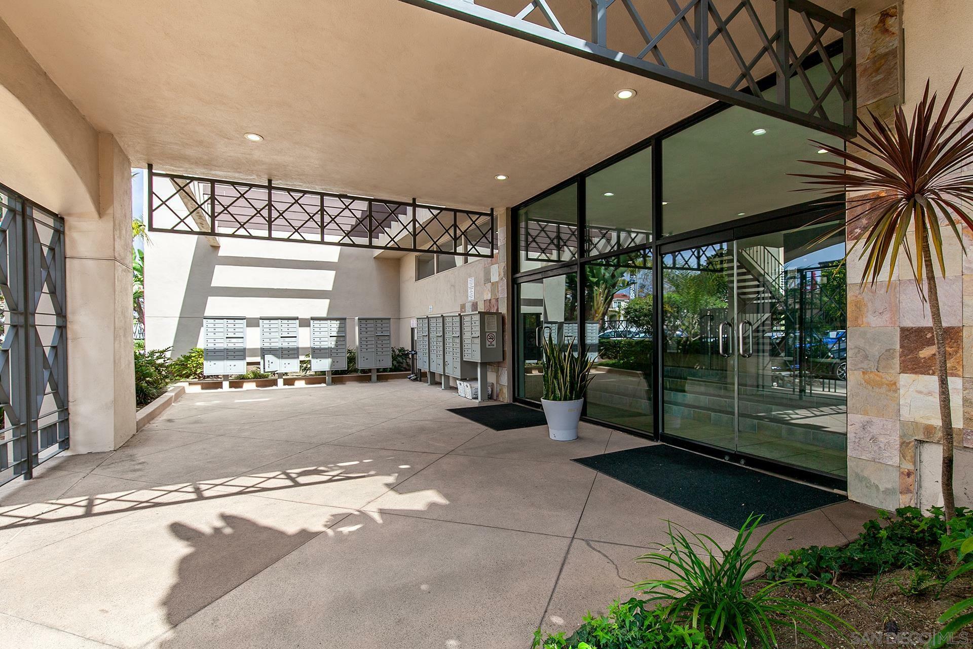 Property Photo: 1021 Scott St 256 CA 92106