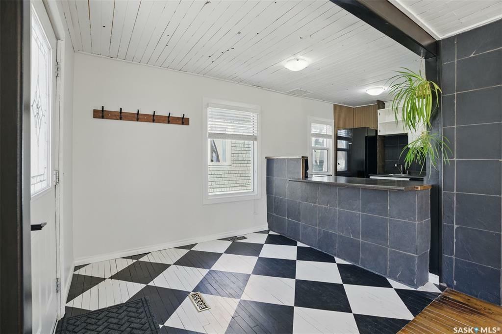 Property Photo: 1212 F Avenue N SK S7L 1X3