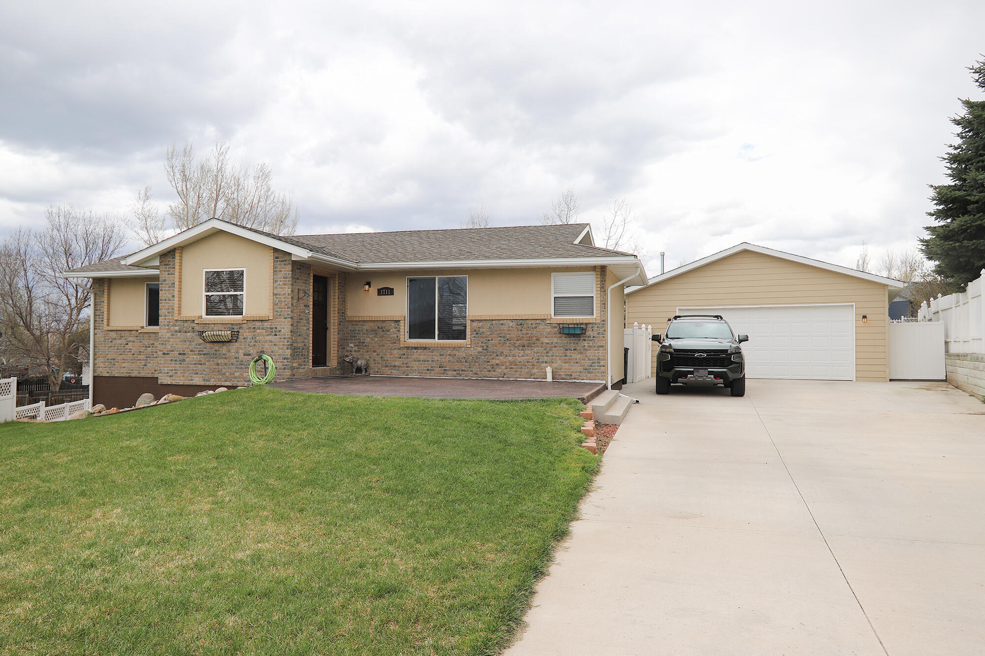 Property Photo:  1711 North Heights Terrace  WY 82801 
