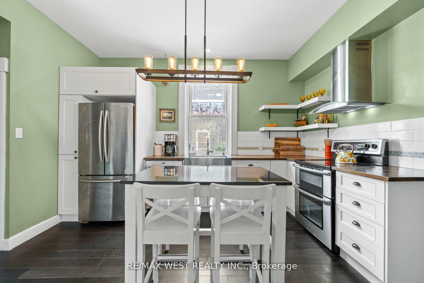 Photo de la propriété: 40 Regent Street W ON K0L 2H0