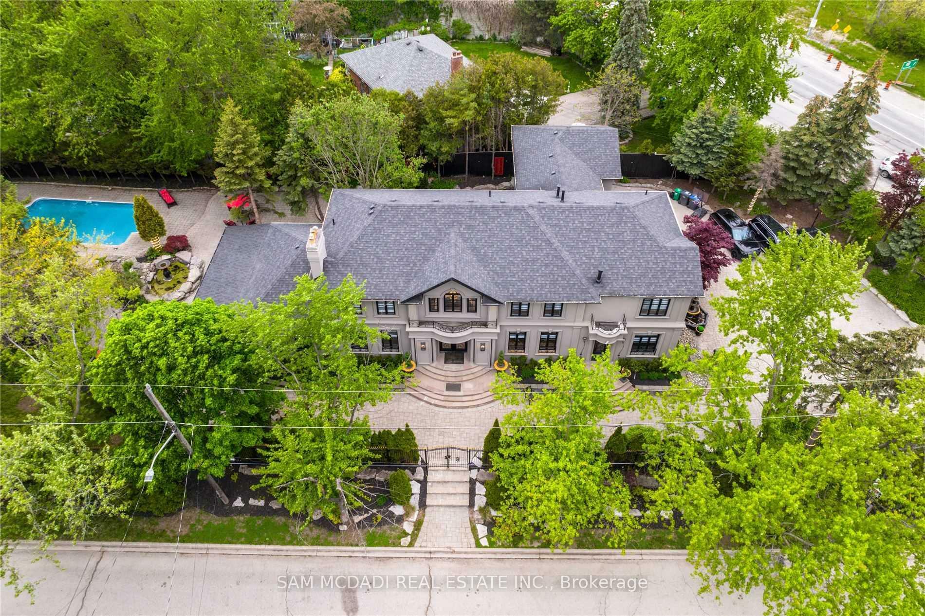 Property Photo: 1540 Mississauga Road ON L5H 2K1