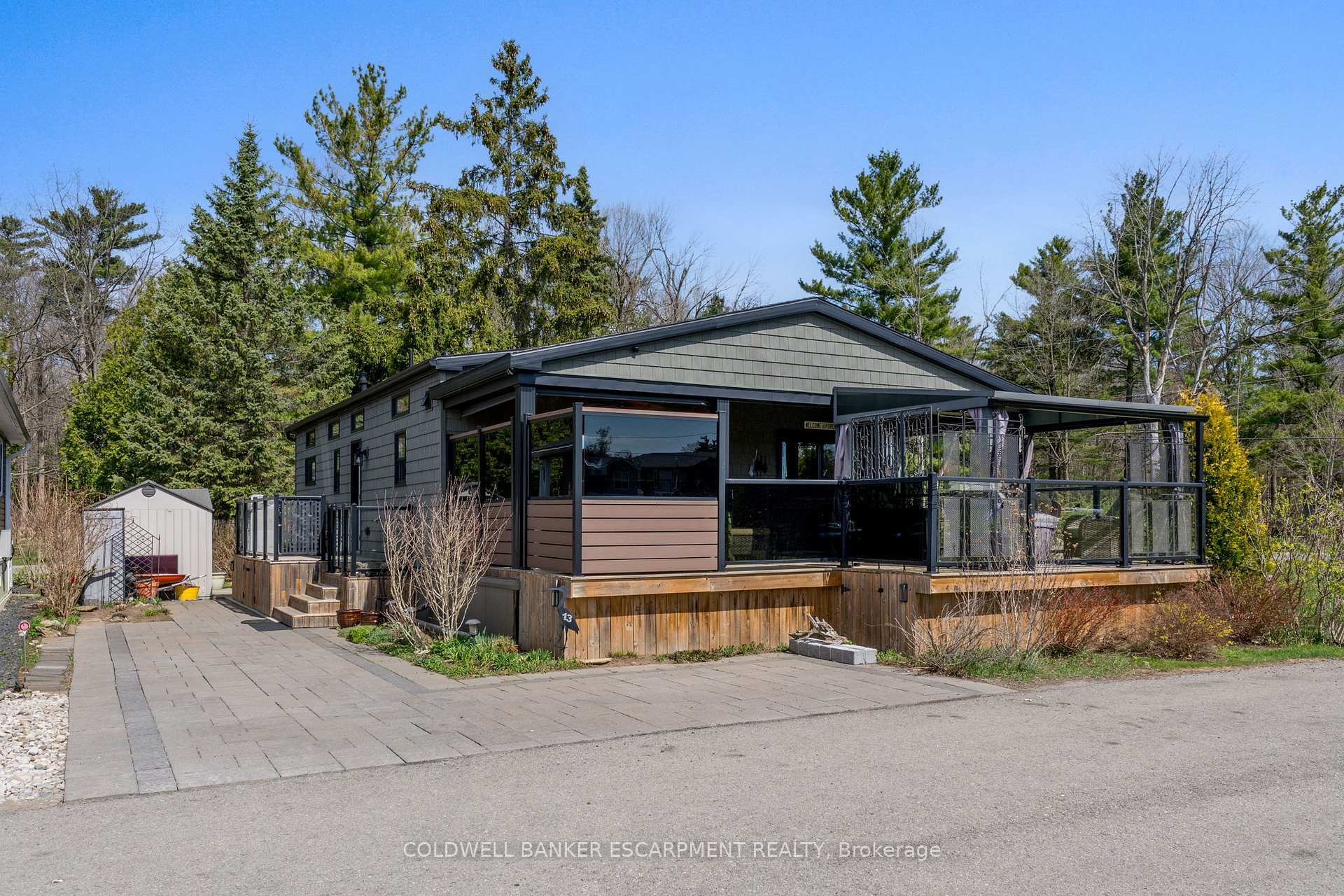 Property Photo: 4449 Milburough Line 13 Oak ON L7P 0C5