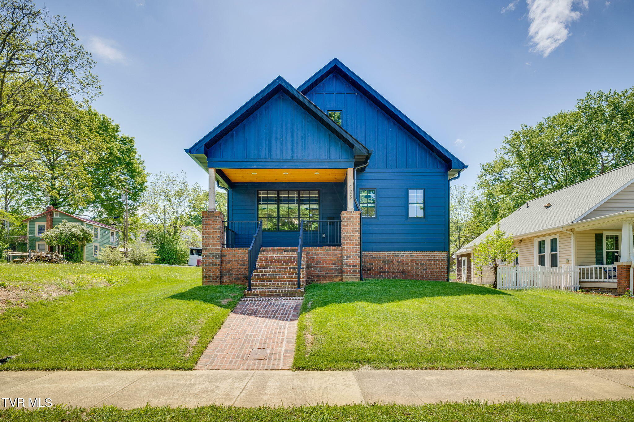 423 West Maple Street  Johnson City TN 37604 photo