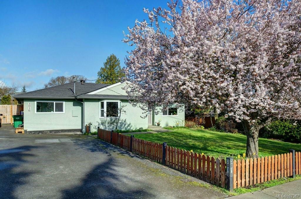 Property Photo: 3016 Dysart Rd BC V9A 2K2