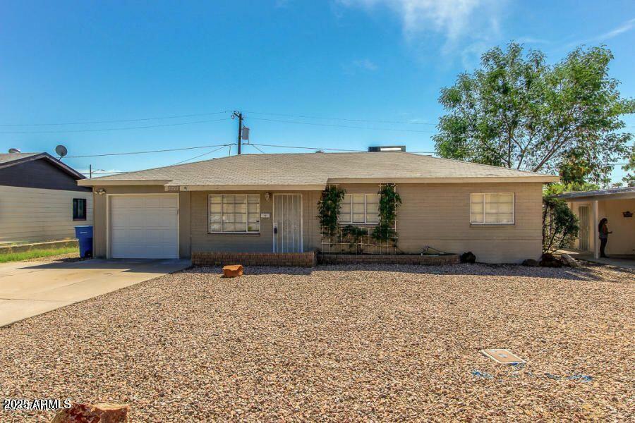 Property Photo: 2213 E Campbell Avenue AZ 85016