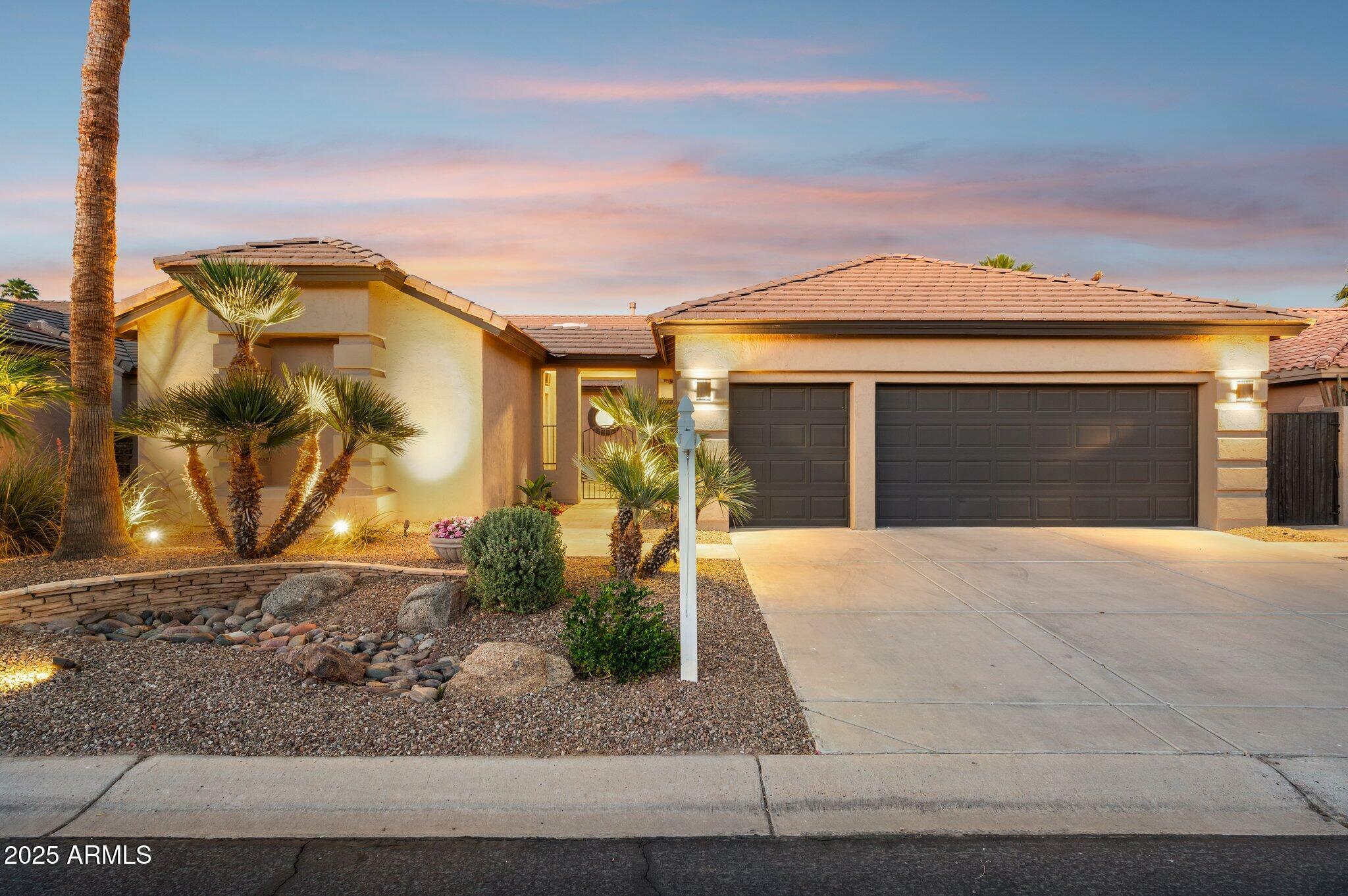 Property Photo: 24215 S Lakeway Circle NE AZ 85248