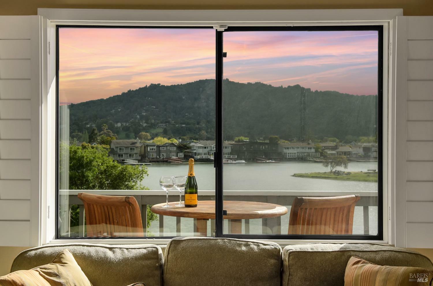 Property Photo: 38 Drakes View Circle CA 94904