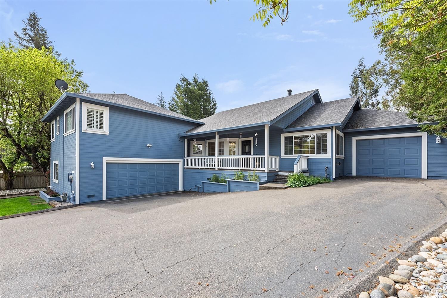 Property Photo: 4 Issel Court CA 94931
