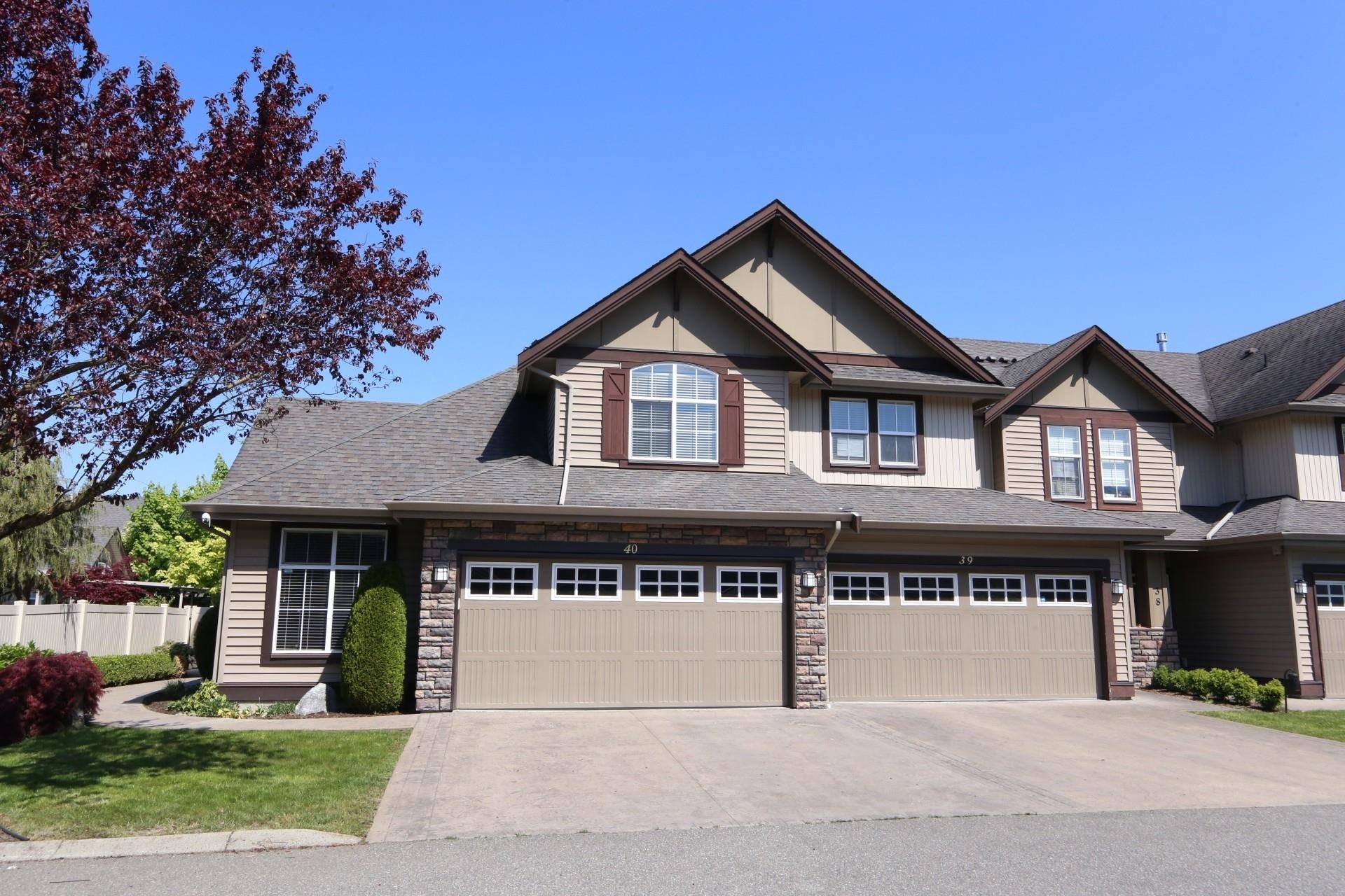 Property Photo: 6577 Southdowne Place 40 BC V2R 0H4