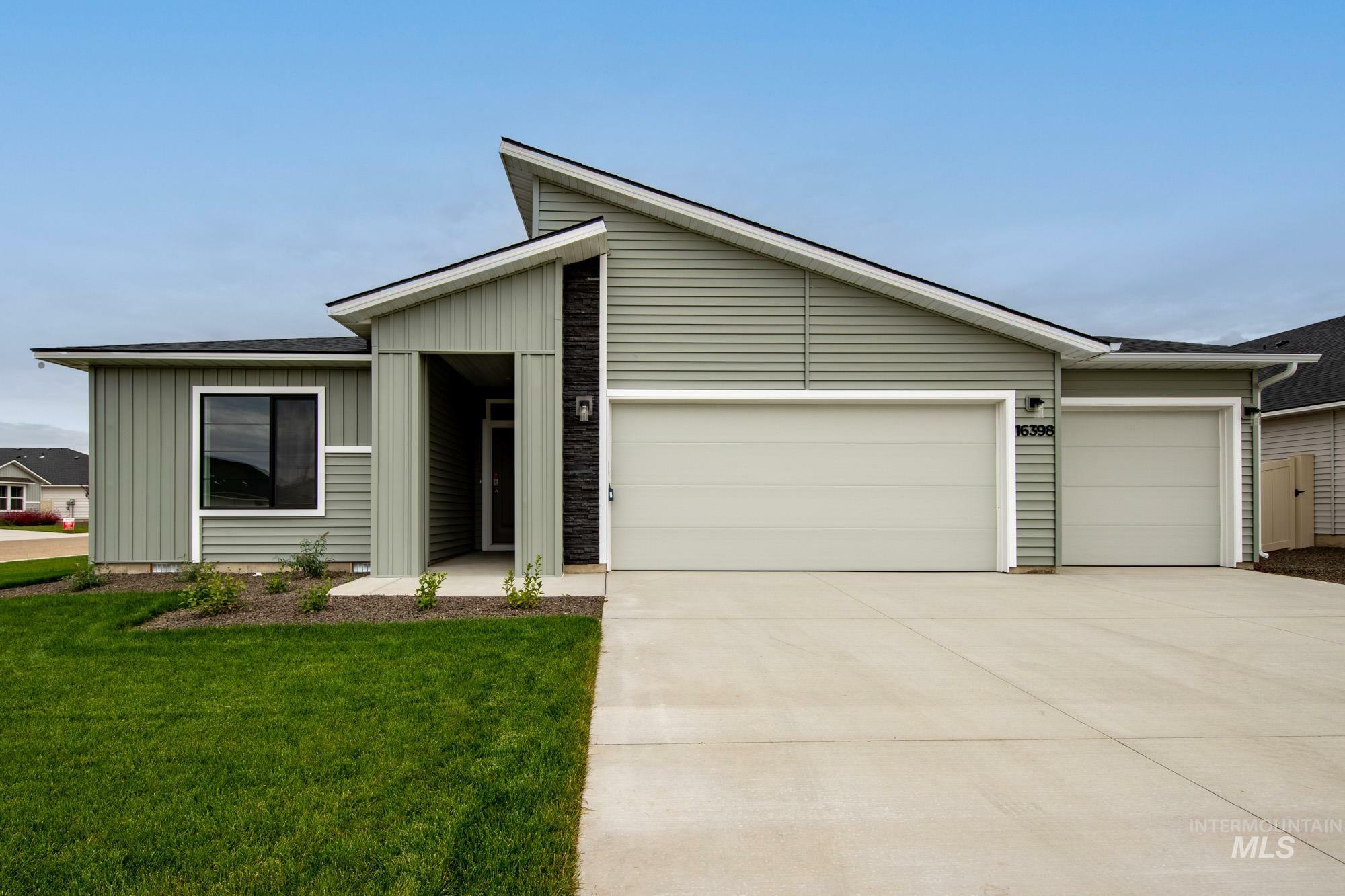 Property Photo: 2904 N Arroyo Vista Way ID 83634