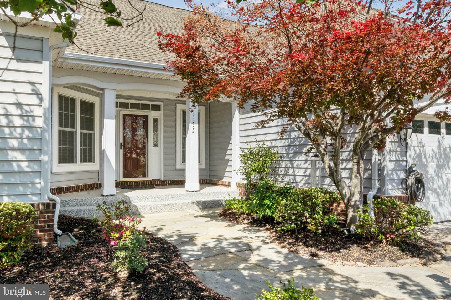 Property Photo: 13882 Cinch Lane VA 20155