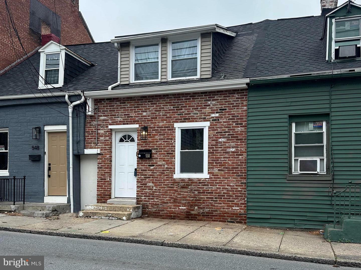 Property Photo: 550 Manor Street PA 17603